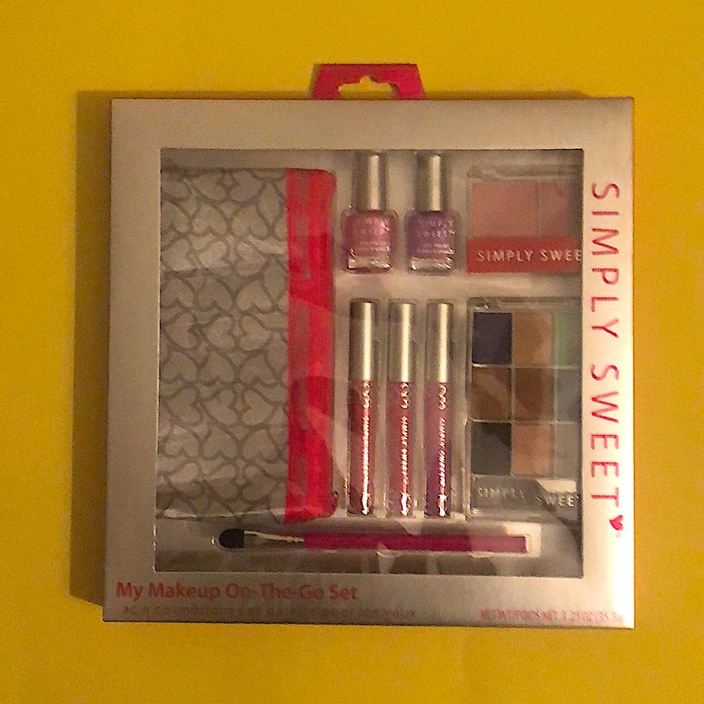 Simply Sweet - My Makeup On-The-Go Set